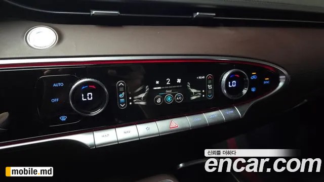 2021 Genesis GV70 — photo 19