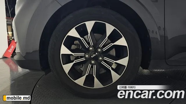 2023 Kia Canival — photo 5
