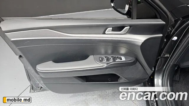 2025 Kia K5 — photo 24