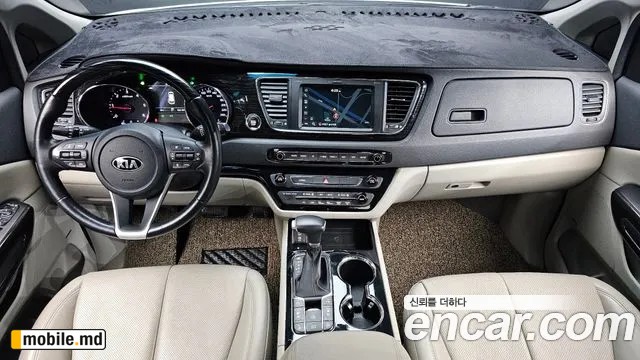 2019 Kia Canival — photo 7