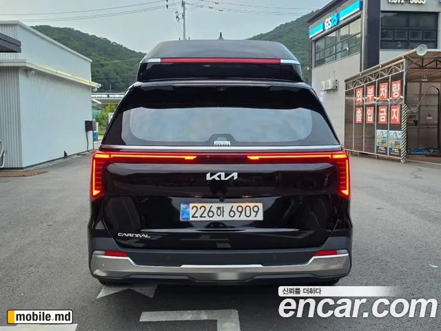 2025 Kia Canival — photo 4