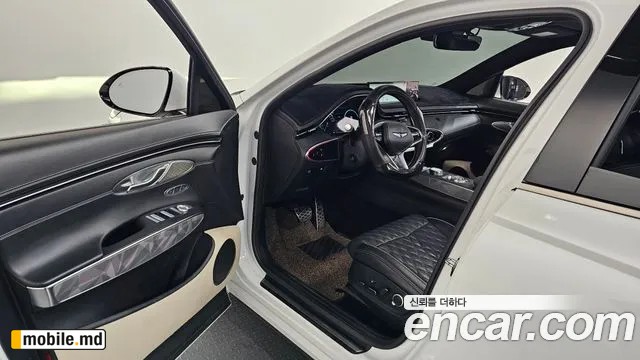 2021 Genesis GV70 — photo 10