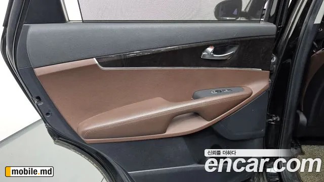 2017 Kia Sorento — photo 25