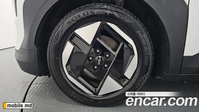 2025 Kia EV3 — photo 5