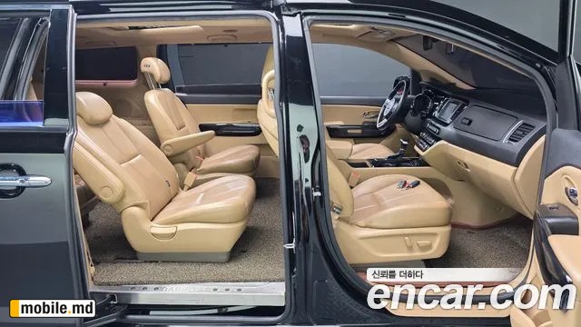 2018 Kia Canival — photo 26