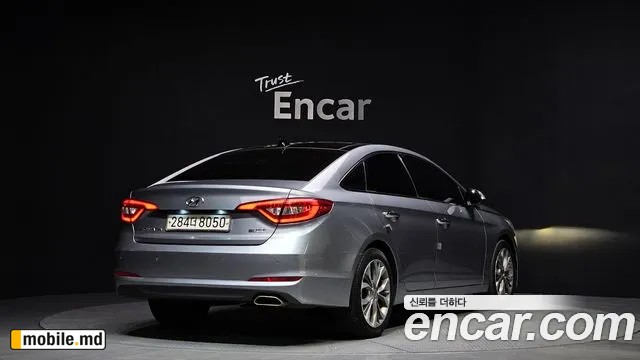 2017 Hyundai Sonata — photo 2