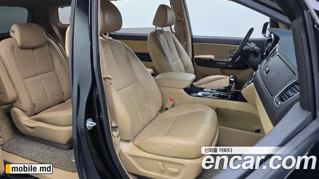 2019 Kia Canival — photo 12