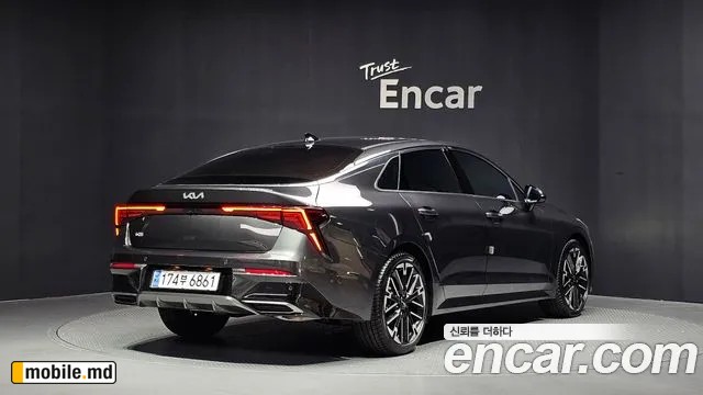 2025 Kia K5 — photo 2