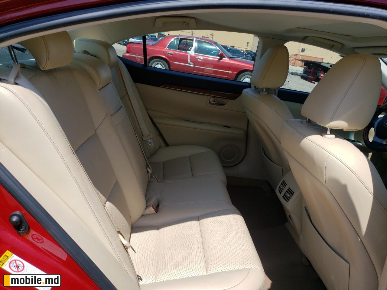 2013 Lexus ES — photo 10