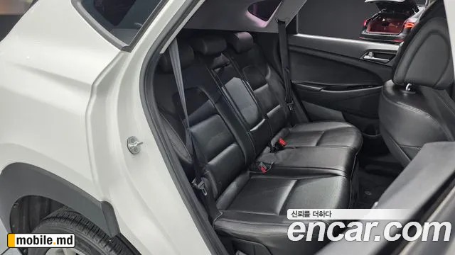 2016 Hyundai Tucson — photo 11