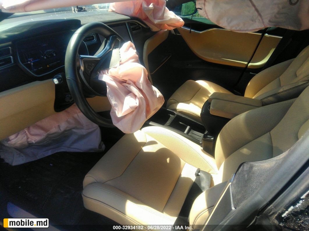 2016 Tesla Model S — photo 5