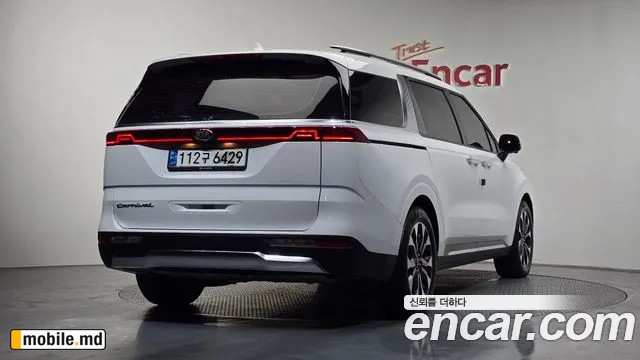 2021 Kia Canival — photo 2