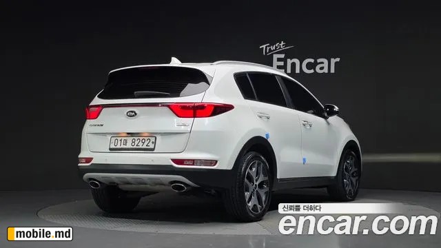 2018 Kia Sportage — photo 2