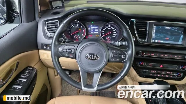 2018 Kia Canival — photo 12