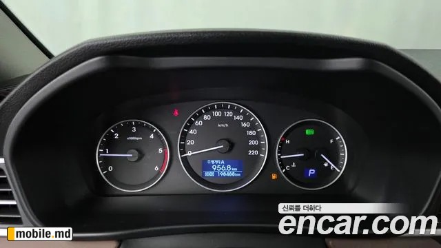2019 Hyundai Starex — photo 8