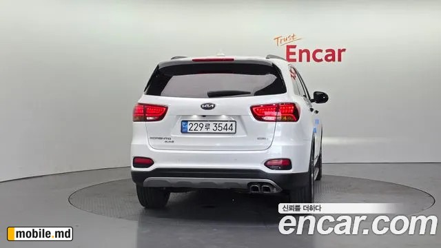 2018 Kia Sorento — photo 4