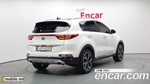 2021 Kia Sportage — photo 2