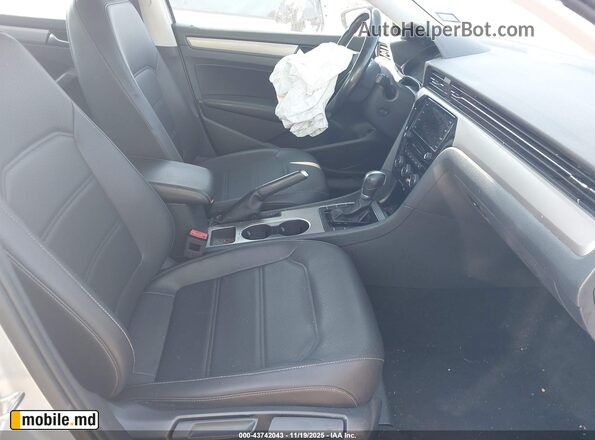 2020 Volkswagen Passat — photo 5