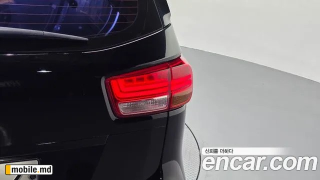 2018 Kia Canival — photo 23