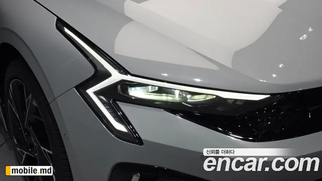 2027 Kia K5 — photo 22