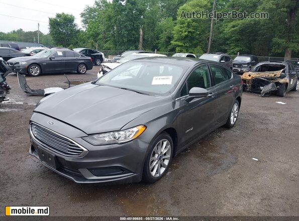 2017 Ford Fusion — photo 2