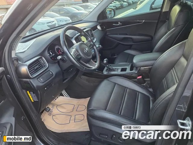 2017 Kia Sorento — photo 14