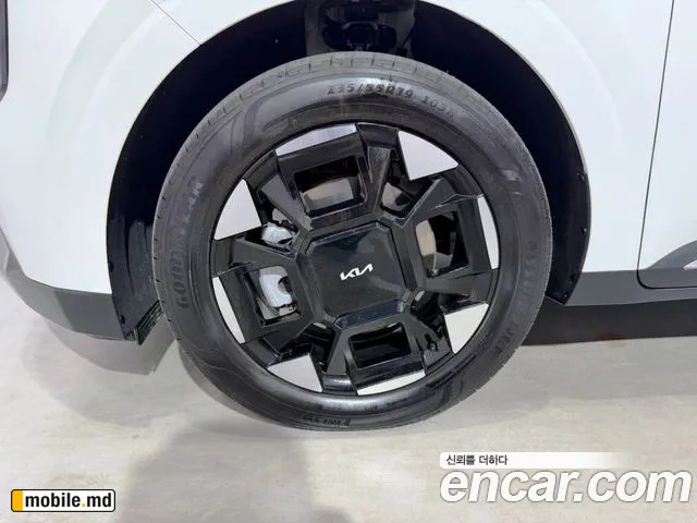 2025 Kia Canival — photo 18