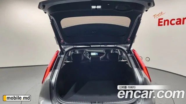 2024 Kia Niro — photo 19