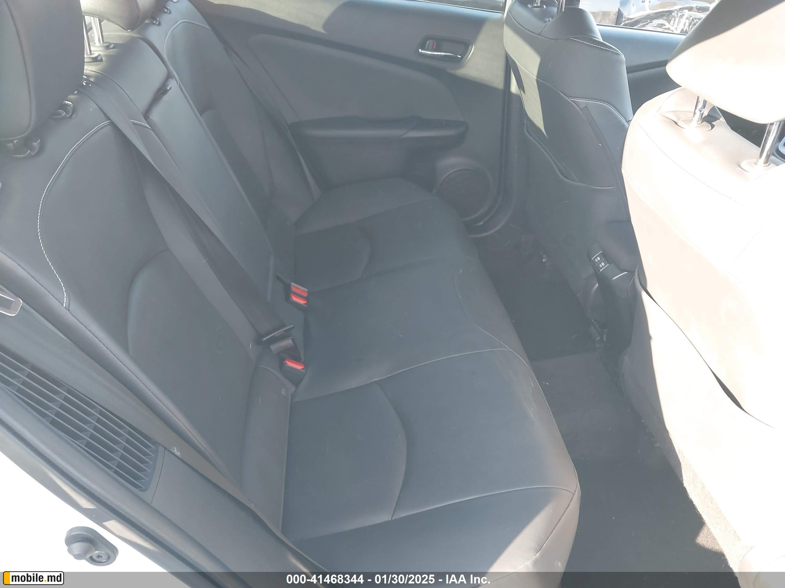 2022 Toyota Prius — photo 8