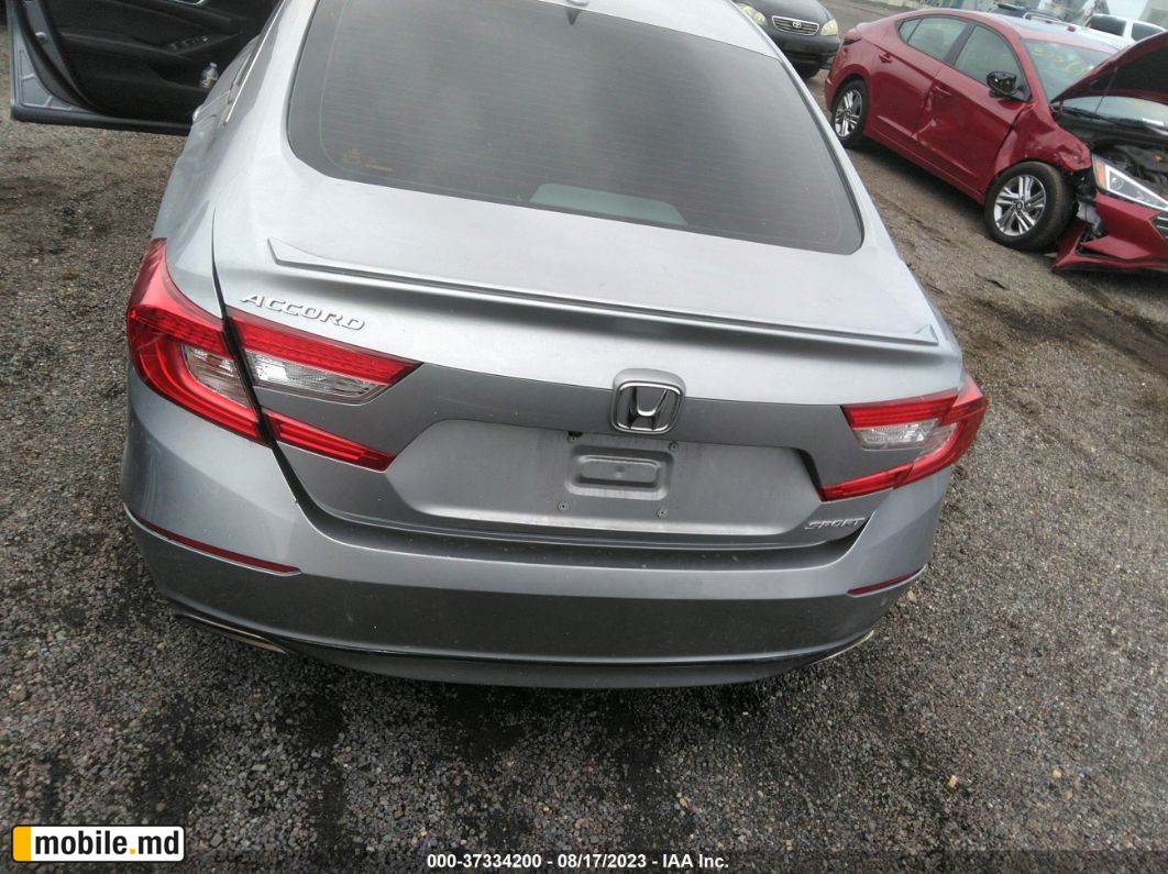 2019 Honda Accord — photo 16