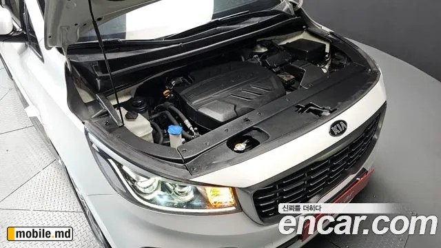 2019 Kia Canival — photo 6