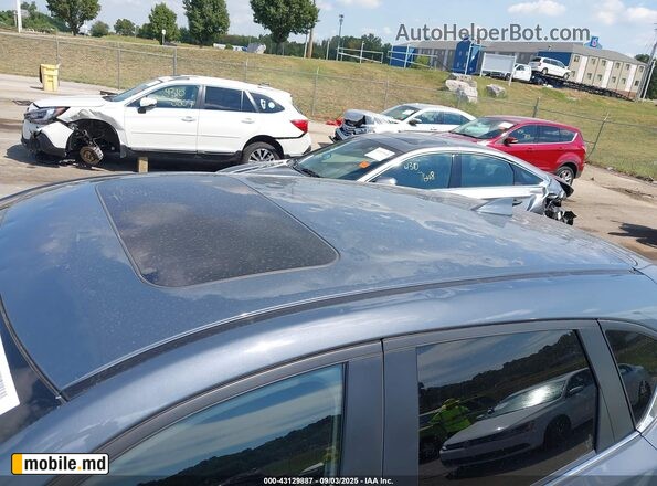 2024 Mazda 2 — photo 17