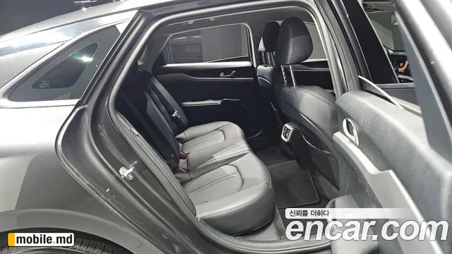2025 Kia K5 — photo 11