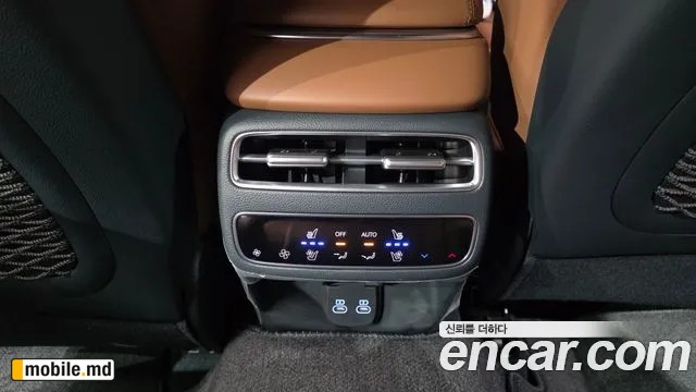 2025 Genesis GV70 — photo 34