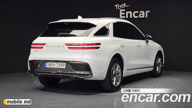 2025 Genesis GV70 — photo 2
