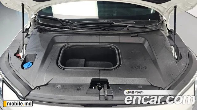 2025 Kia EV3 — photo 6