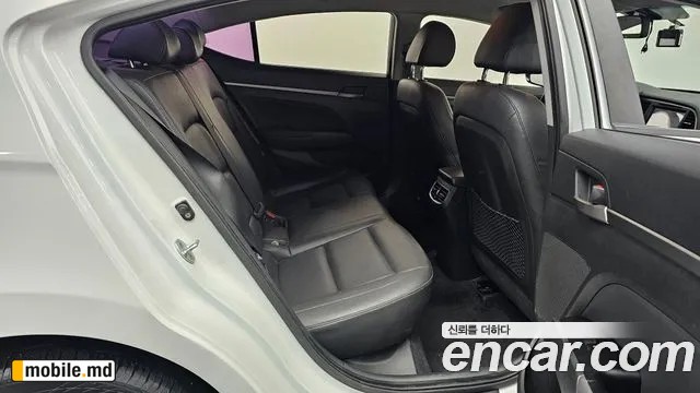 2016 Hyundai Avante — photo 11