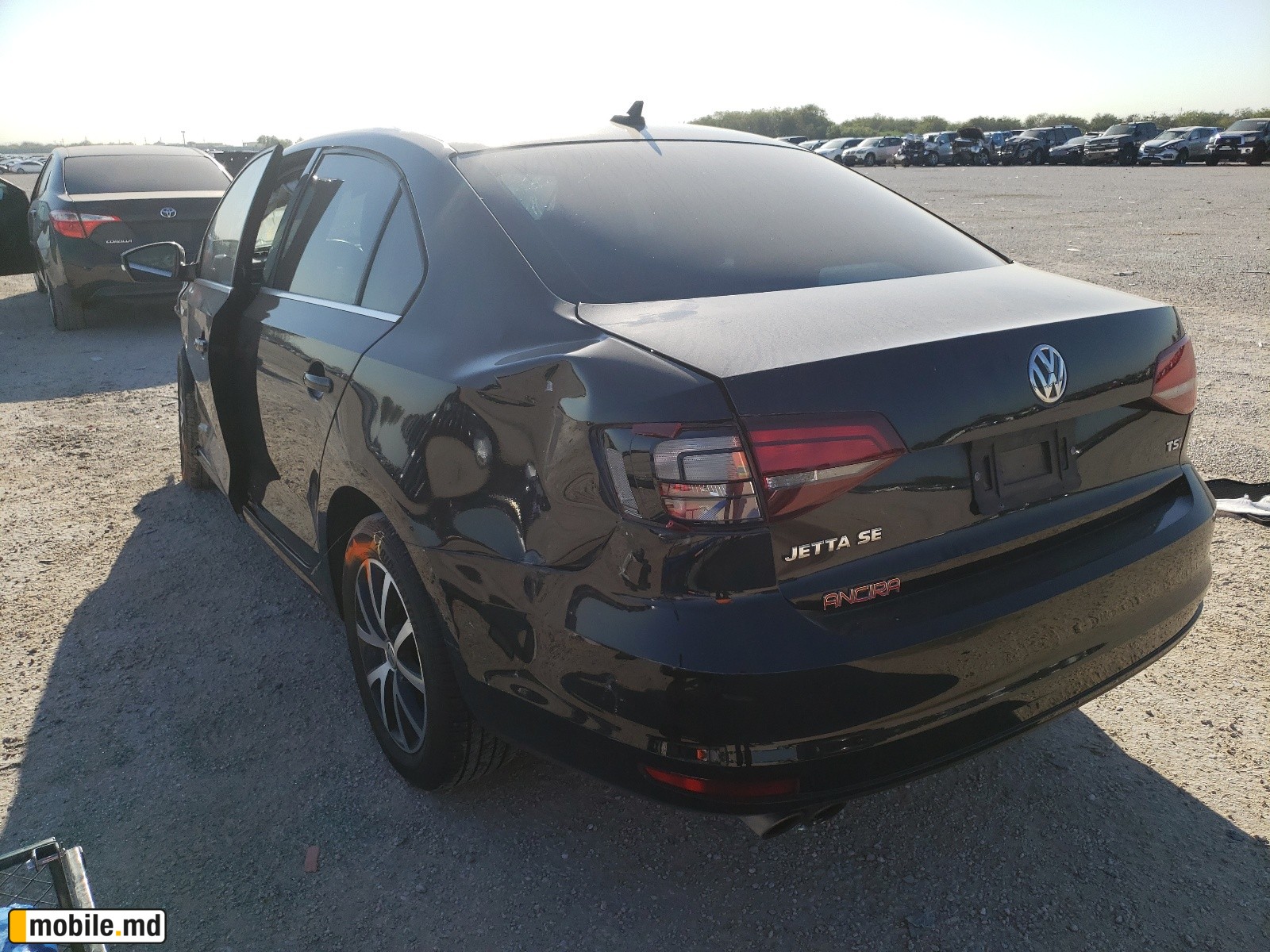 2018 Volkswagen Jetta — photo 3
