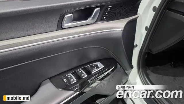 2025 Kia K5 — photo 30