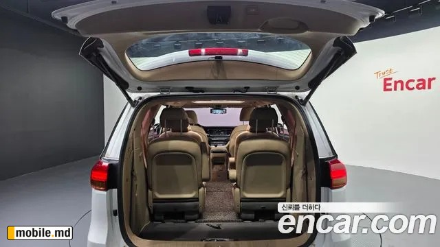 2018 Kia Canival — photo 33