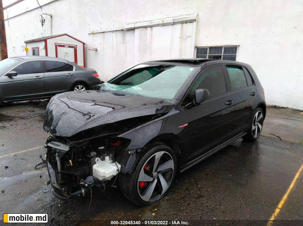 2020 Volkswagen Gol — photo 2
