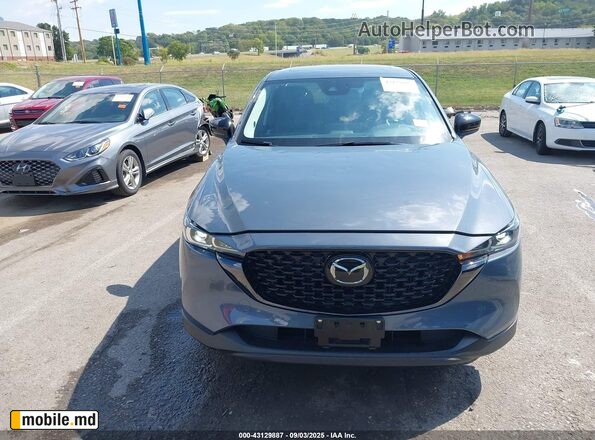 2024 Mazda 2 — photo 12