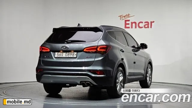 2016 Hyundai Santafe — photo 2