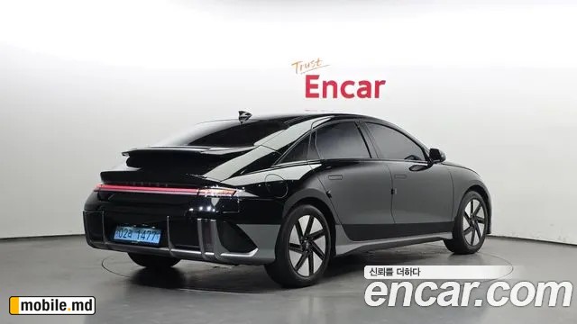2025 Hyundai IONIQ — photo 2