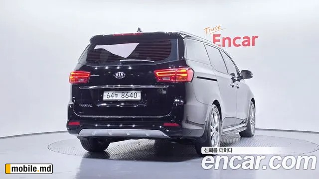 2019 Kia Canival — photo 4