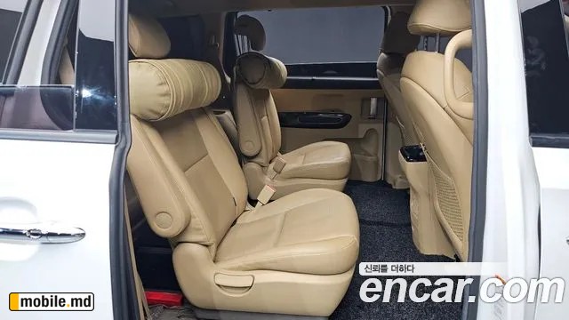 2019 Kia Canival — photo 11
