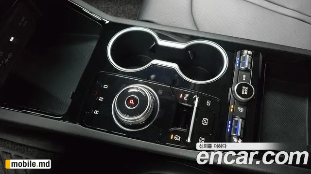 2025 Kia K5 — photo 9