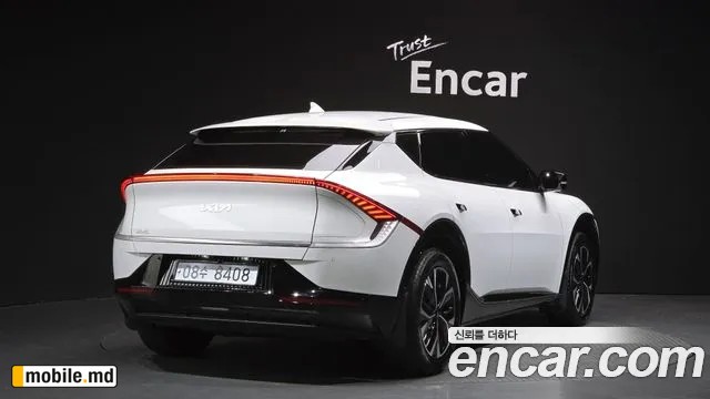 2024 Kia EV6 — photo 2
