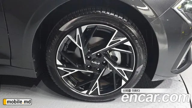 2026 Kia K5 — photo 21