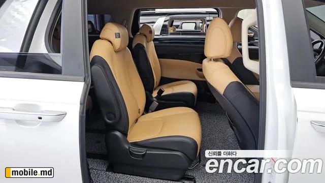2021 Kia Canival — photo 12